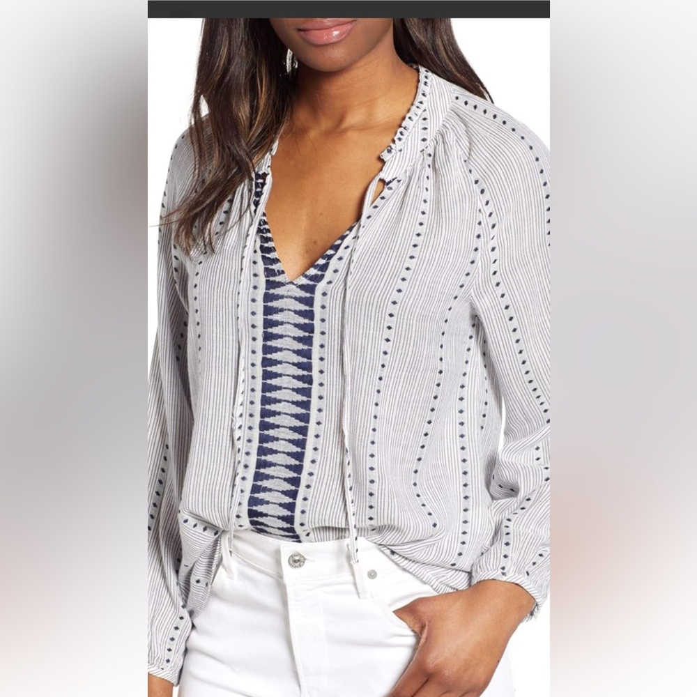 LuckyBrand Navy and white peasants blouse M